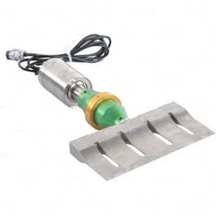 Kek Keratan Ultrasonic Cake Cutting Machine